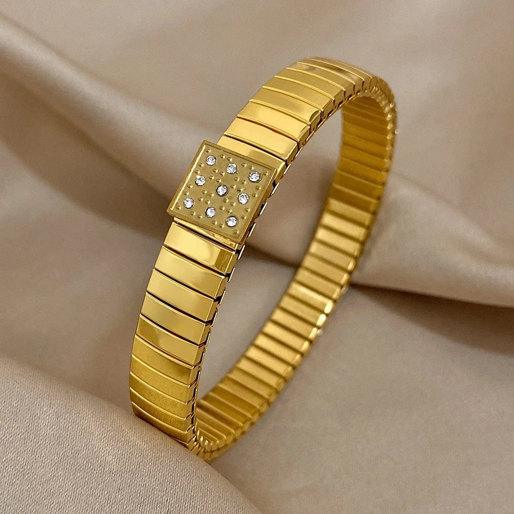 Waterproof Stainless Steel Patterned Love Heart & Flower Bangle