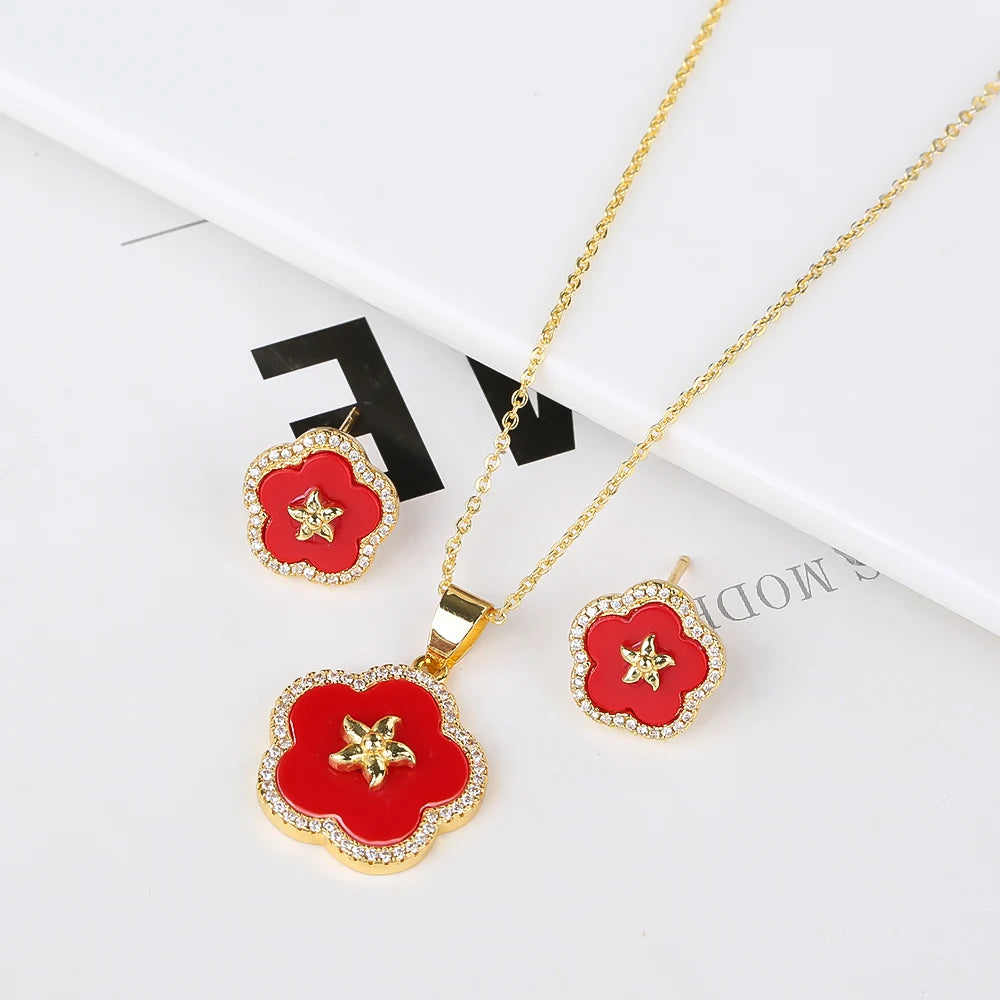 Diamond Inlaid New Design Shell Plant Natural Stone Set with High Quality 18K Gold Plated Women's Luxury Gift Simple Clover