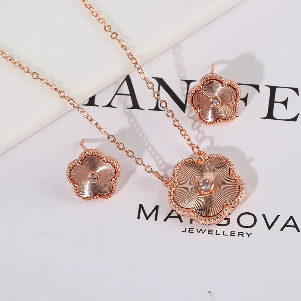 Double Sided Zircon New Design Plant Pentaphyllum 2pc Set Cute Shell Jewelry For Women's High-Quality Gifts Luxurious Clover