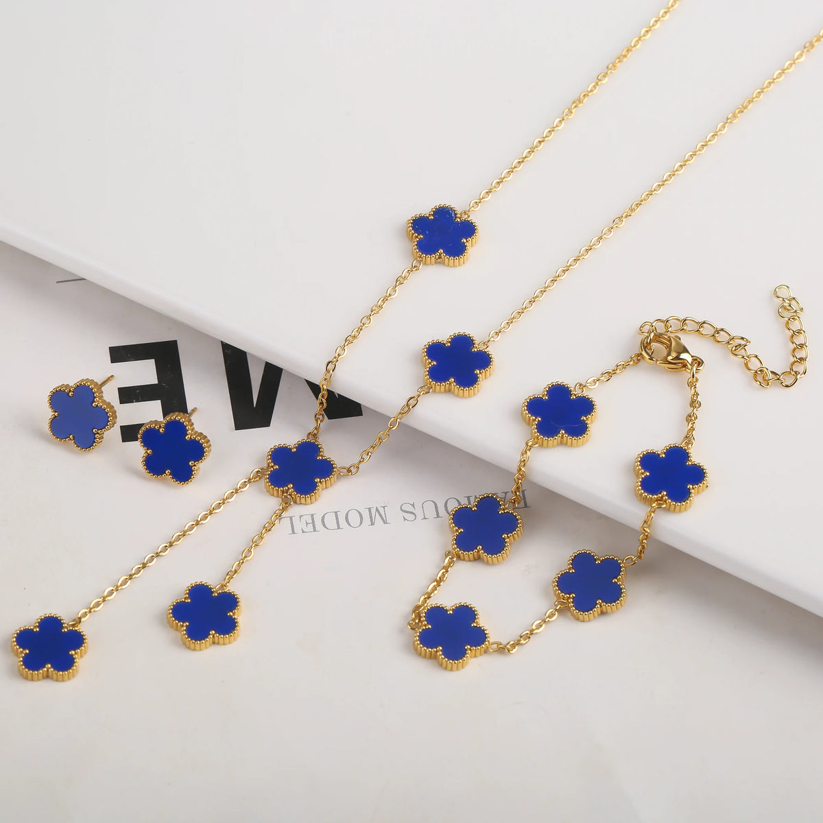 New Creative 4Pcs Stainless Steel Five Leaf Flower Bracelet Necklace Earrings Rings Set For Women Fashion Party Jewelry Clover