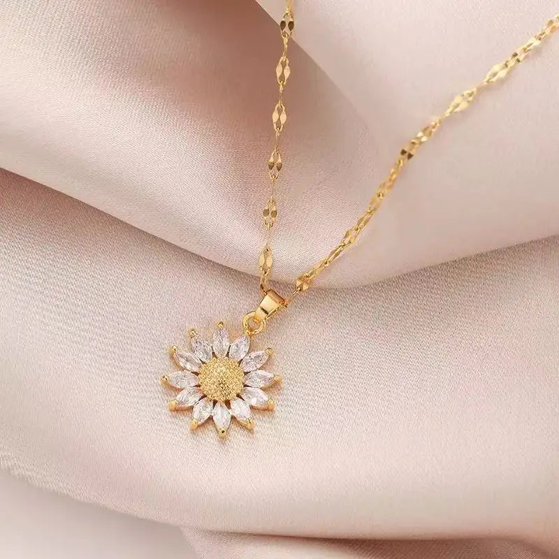 1PCS stainless steel Necklace Ladies Light Luxury Style Flower Pendant Inlaid Zirconia Titanium Steel Chain Holiday Jewelry