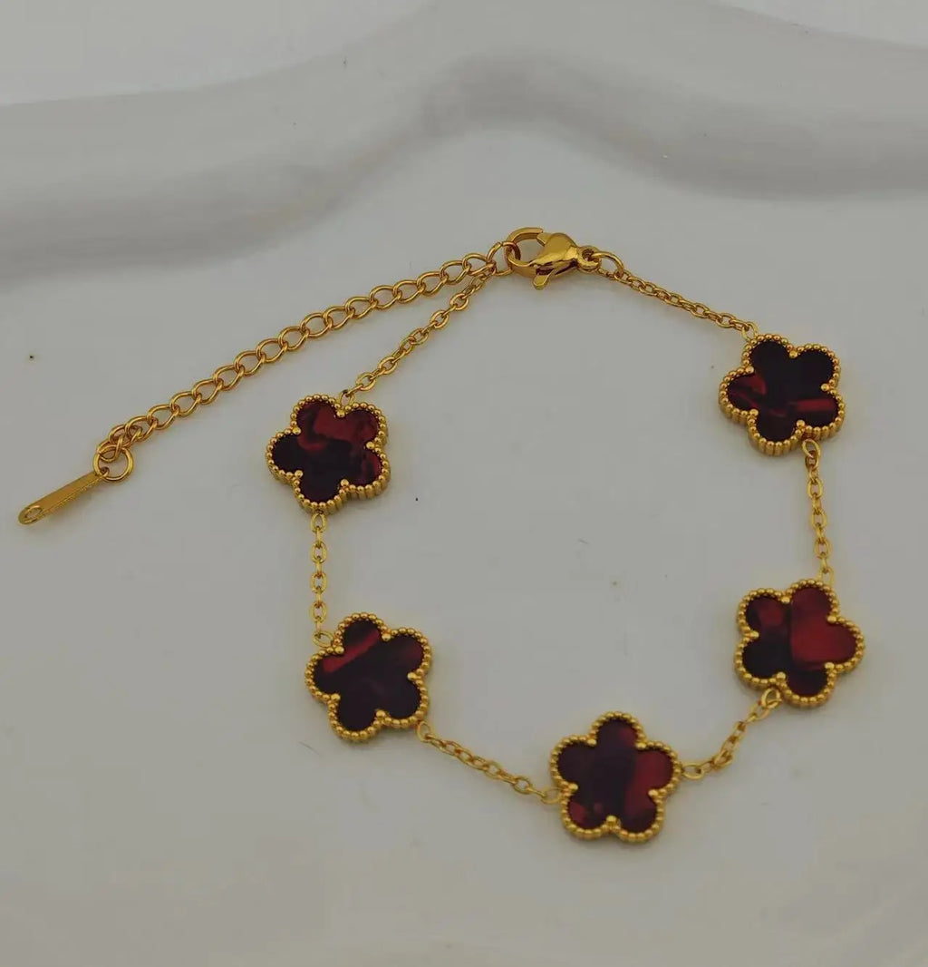 18k Gold Plated Lucky Five-Leaf Flower Stainless Steel Bracelet Women's Exquisite Five-Pointed Star Luxury Party Jewelry Gift