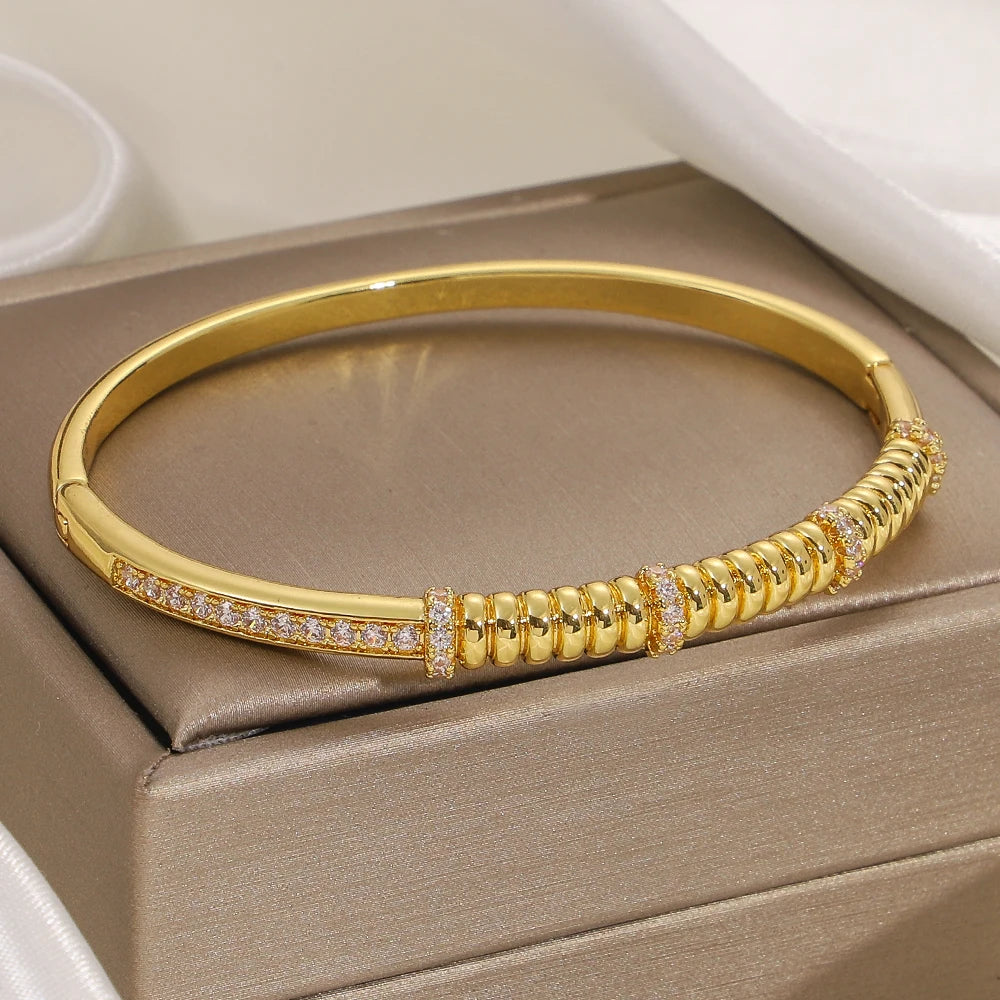 ChooseMe Light Luxury Cubic Zircon Cluster Weave Interlocking Bangle