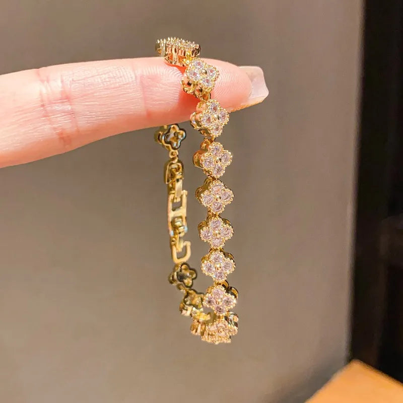 ChooseMe Sweet & Minimalist Square Zircon Bracelet
