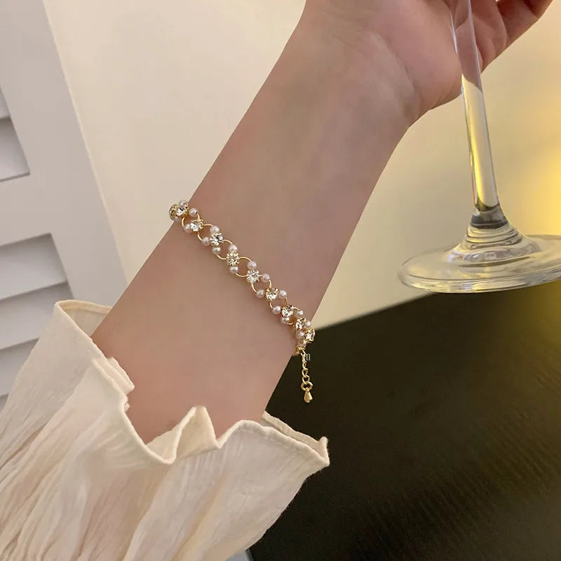 ChooseMe Handmade Sparkling Zircon Flower Alloy Bracelet