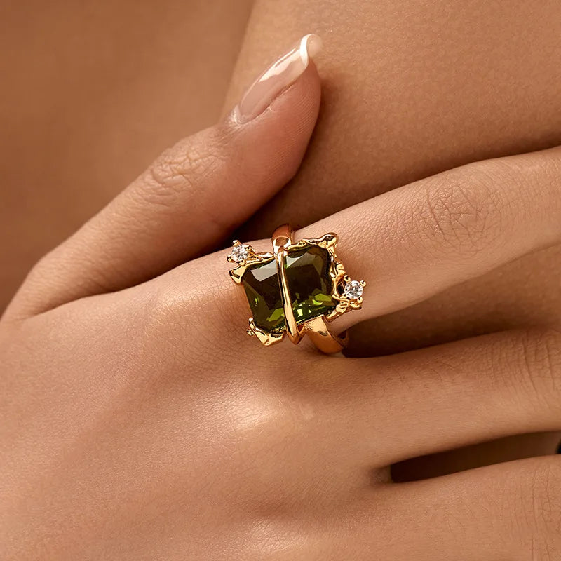 Personalized 18k Gold Plated Exquisite Zircon Ring with Opening Design European American Style Elegant Women Finger Ring