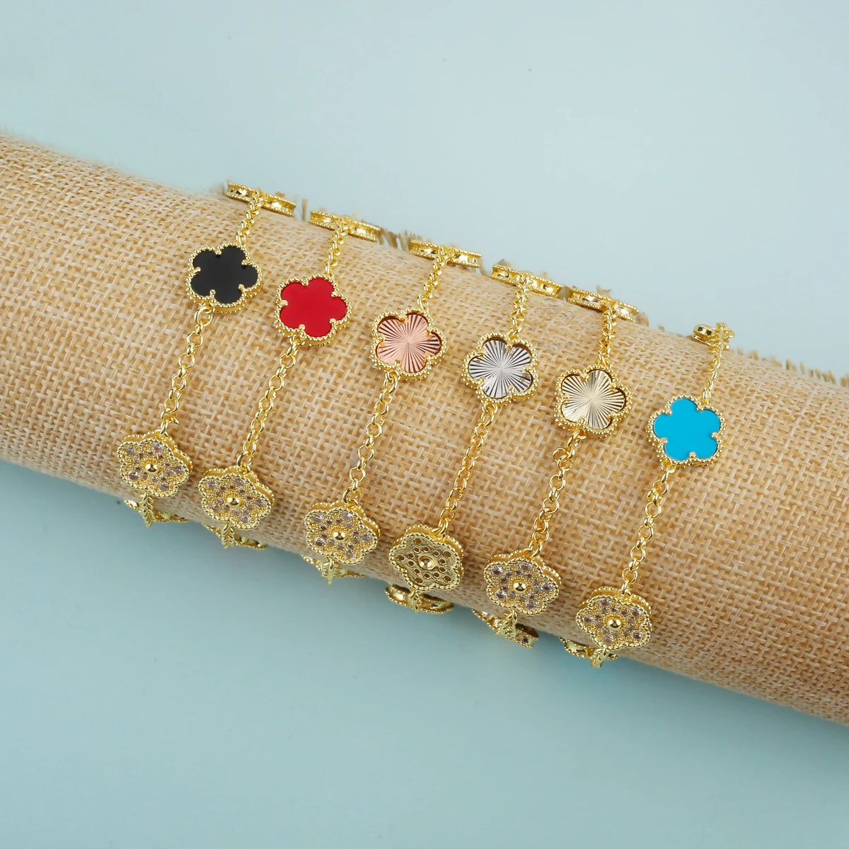 Hot Selling 18K Color Retention Electroplating New Plant Five Leaf Flower Micro Inlaid Zircon Set Necklace/Bracelet Women Clover