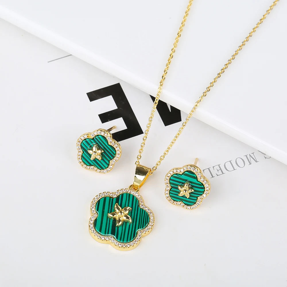 Diamond Inlaid New Design Shell Plant Natural Stone Set with High Quality 18K Gold Plated Women's Luxury Gift Simple Clover