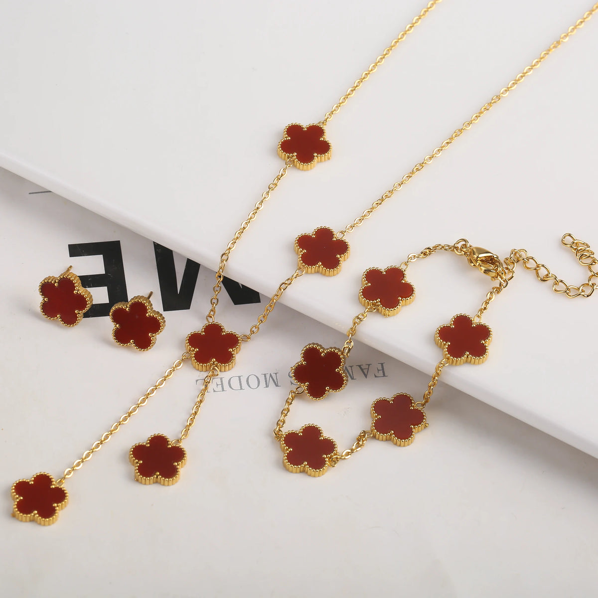 Hot Selling Stainless Steel Shell Plant Five Leaf Flower Set For Women's Jewelry Accessories Simple And Non Fading Clover Gift