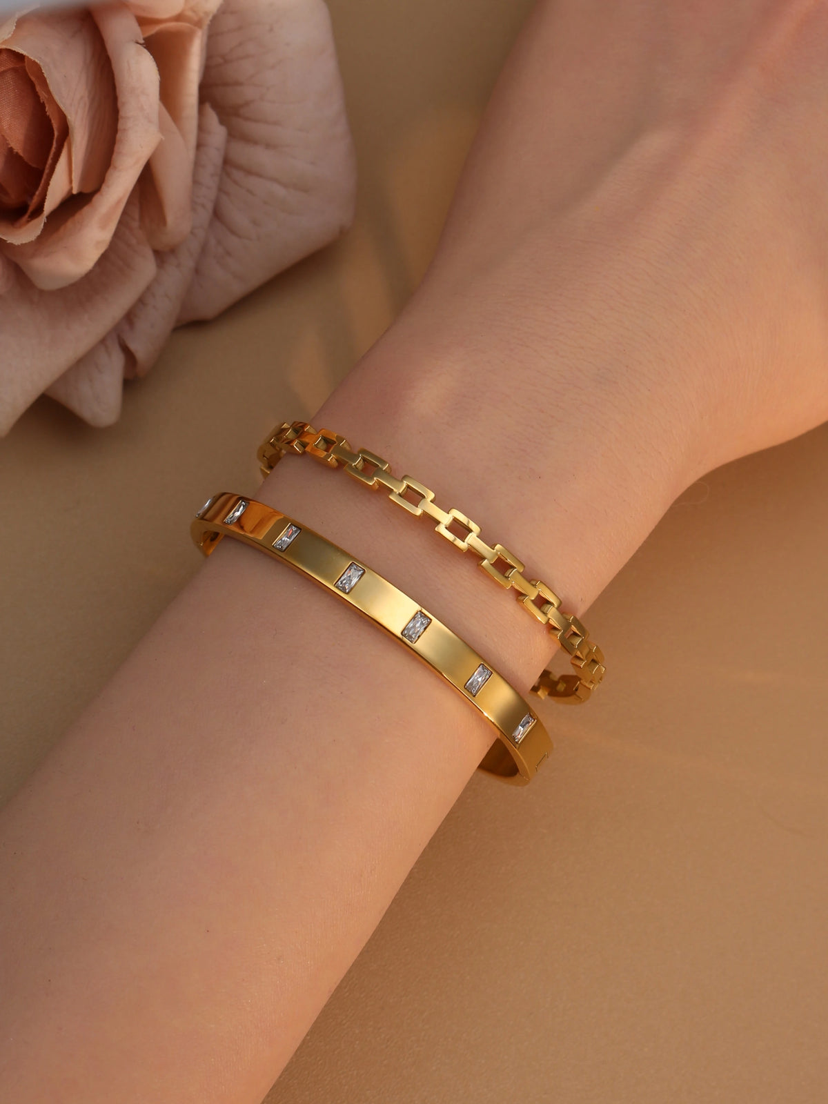 XB-041 Stainless Steel Gold-Plated Openwork Zirconia Bracelet