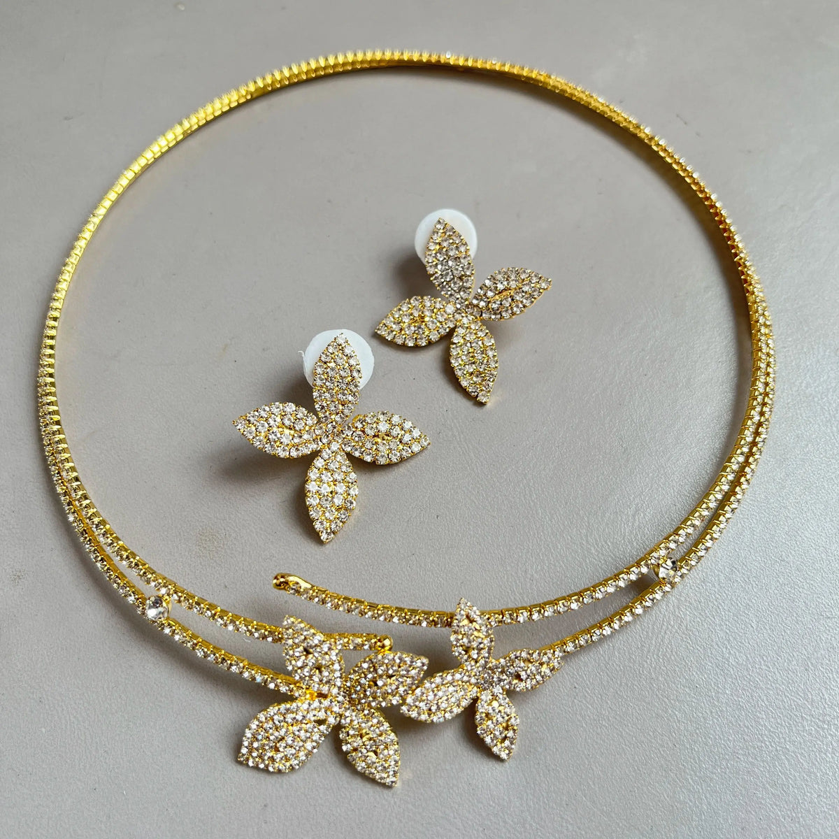 Parure collier ras du cou et boucles d'oreilles fleur exquise pour femmes, strass, mariée, mariage, ensemble de bijoux, à la mode, pour fête, cadeaux quotidiens