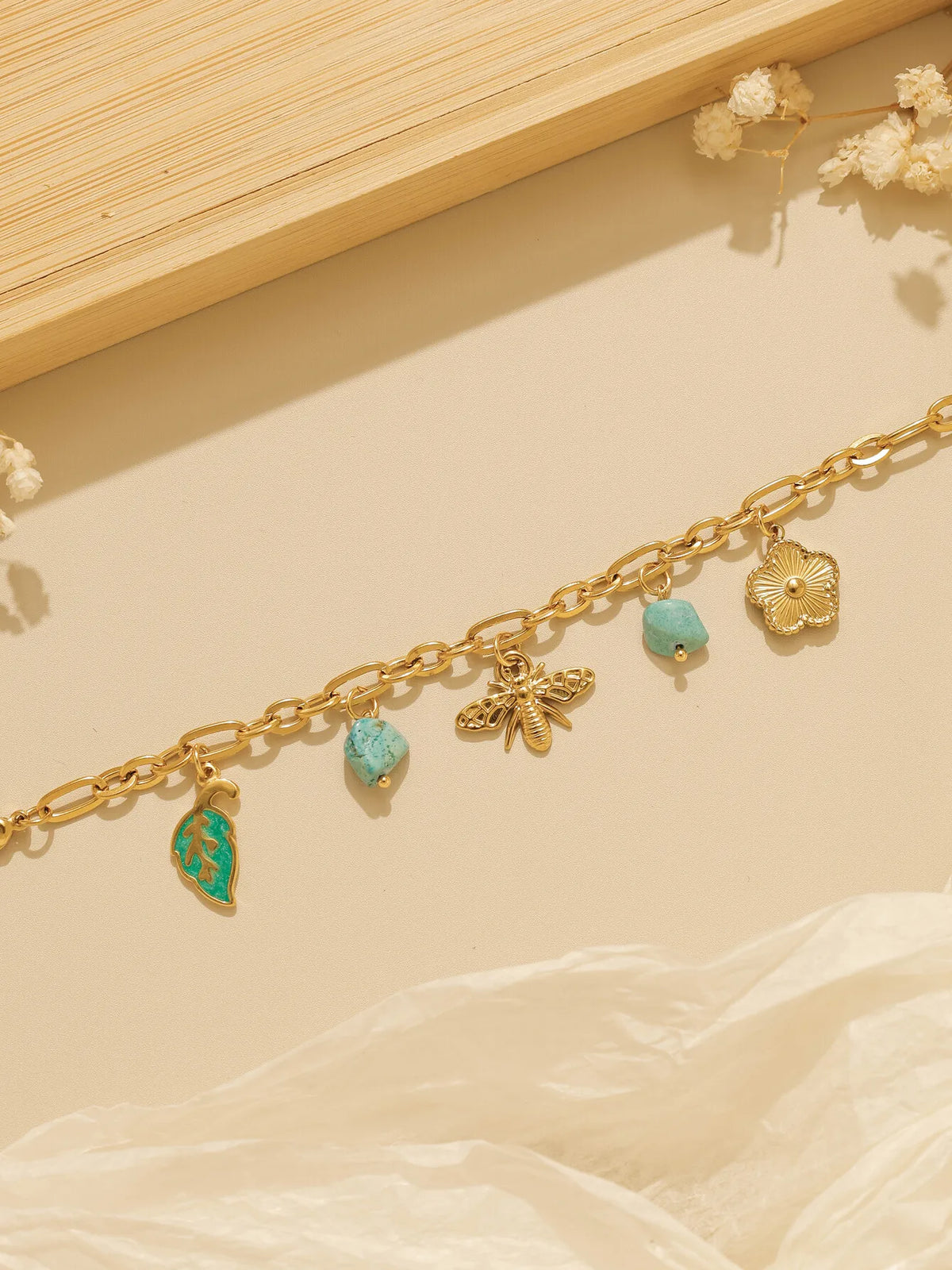 Vintage Turquoise Bee Flower Enamel Leaf Pendant Bracelet