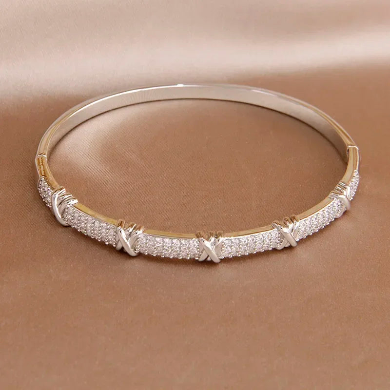 Classic Luxury Full Crystal Zirconia Knot Open Bangle