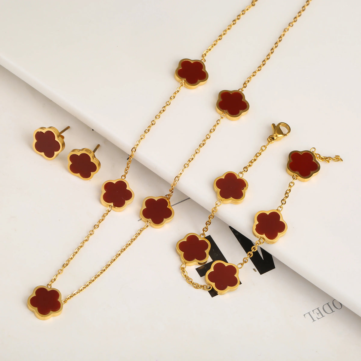 Single Sided Five Leaf Flower Jewelry Set Necklace Bracelet Earring Stainless Steel Hot Selling Plum Blossom Jewelry Wome Clover