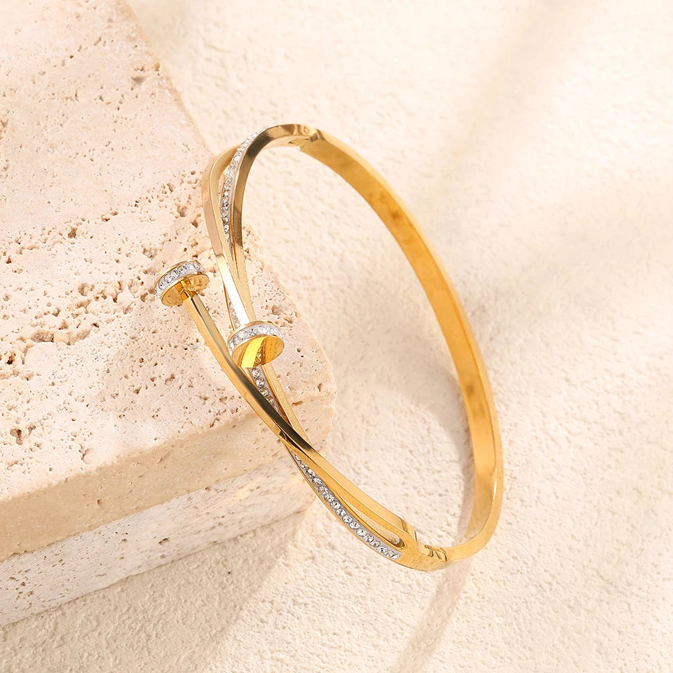 Elegant Nail Stainless Steel Stacked Bracelets for Women Luxurious Fashionable Jewelry for Parties Banquets