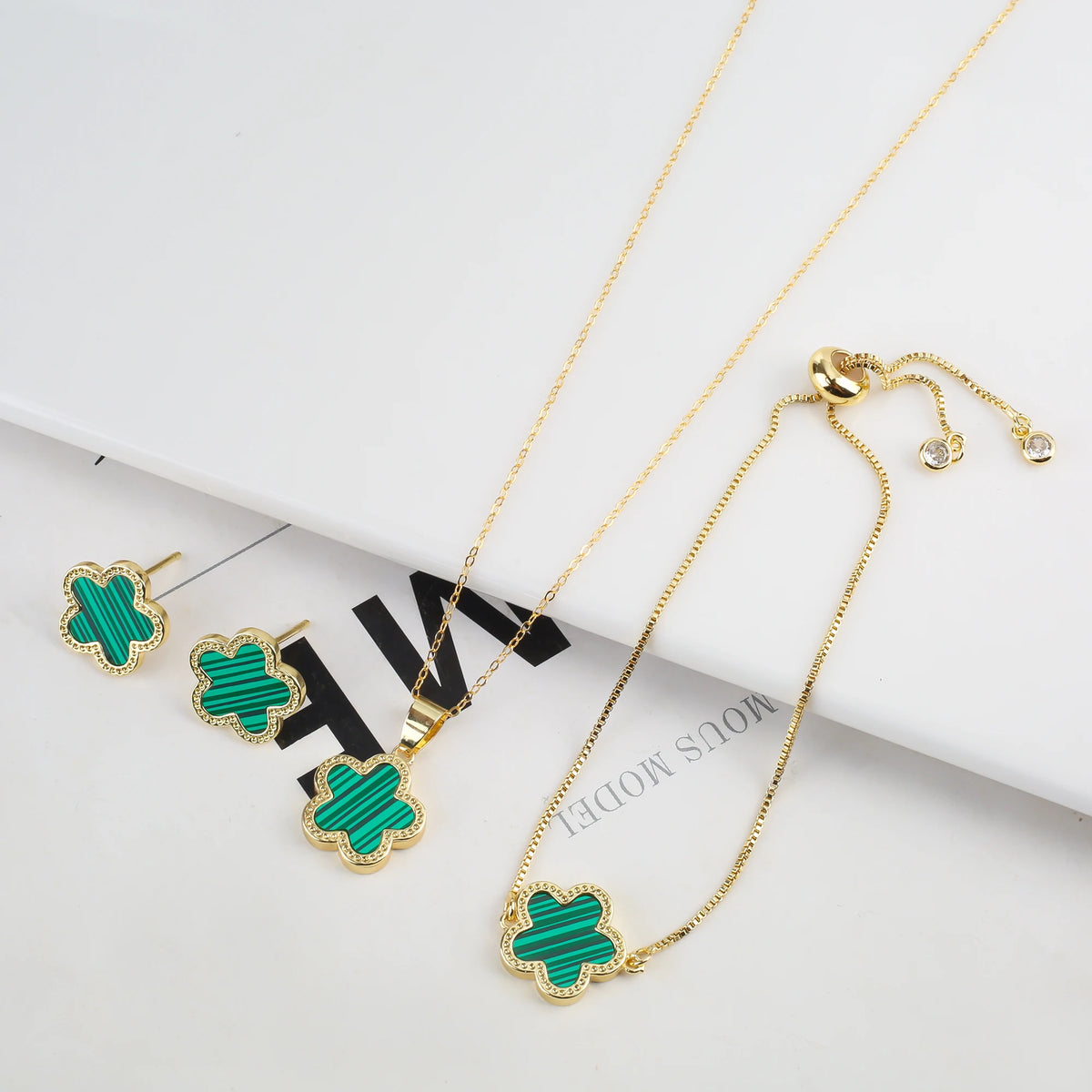 6-Color Plum Blossom Five Point Star Jewelry Set Cute Plant Five Leaf Flower Shell Gift Bracelet Necklace Earrings Woman Clover