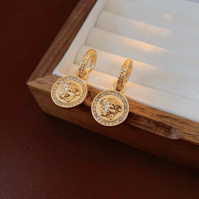 Fashion Jewelry Medusa Round Pendant Earrings, Trendy Women's Accessory for Party Daily Wear