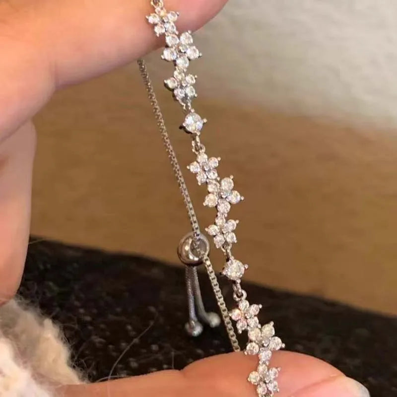 Luxury Shiny Zircon Flower Adjustable Metal Crystal Bracelet