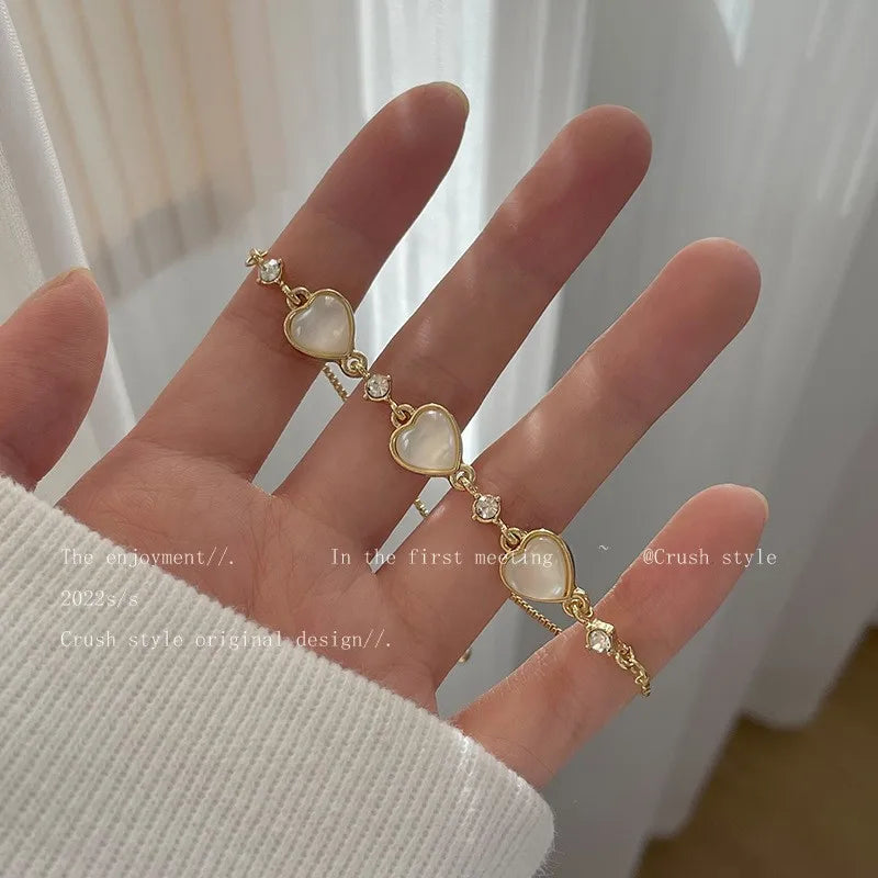 ChooseMe Handmade Sparkling Zircon Flower Alloy Bracelet