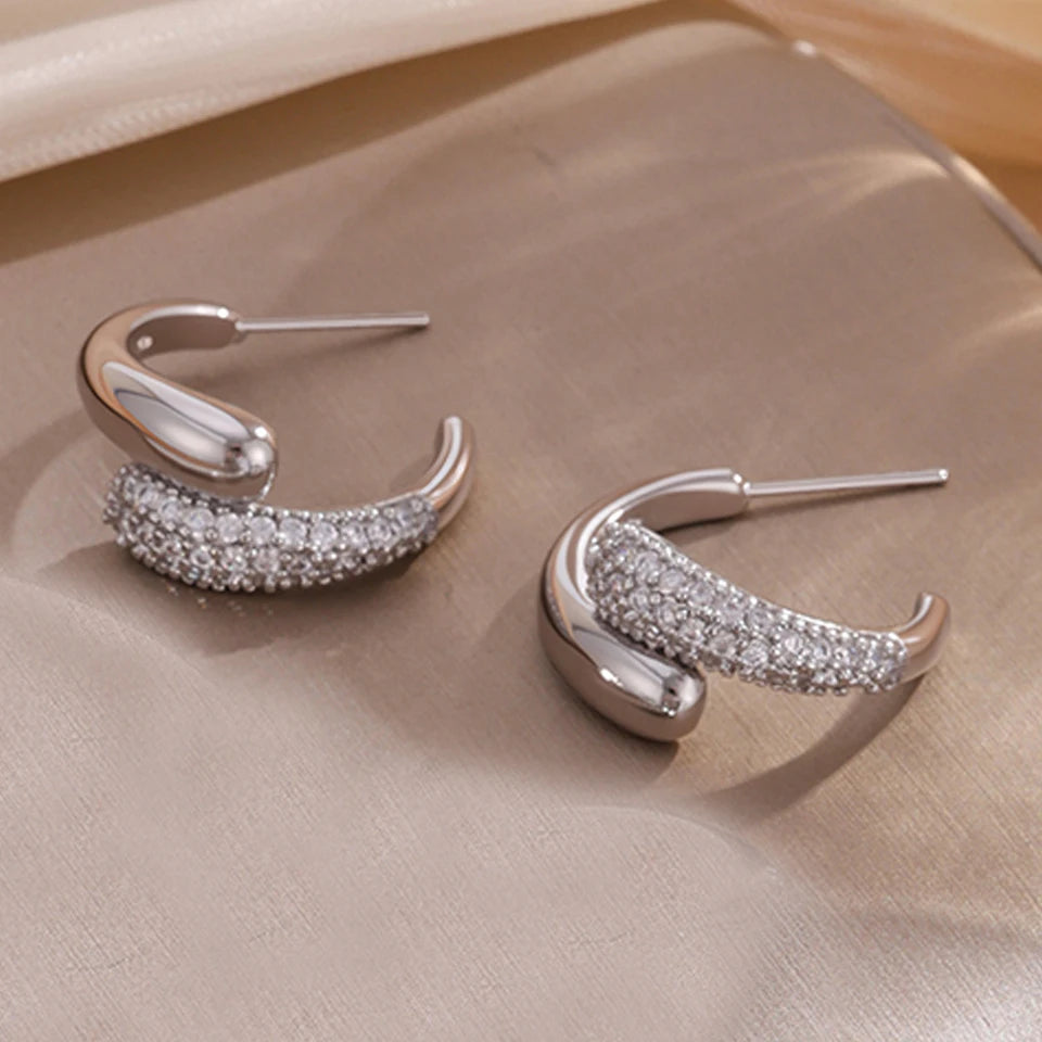3-Piece Luxury Micro-Inlaid Zircon Water Drop Bracelet, Ring & Earrings Set