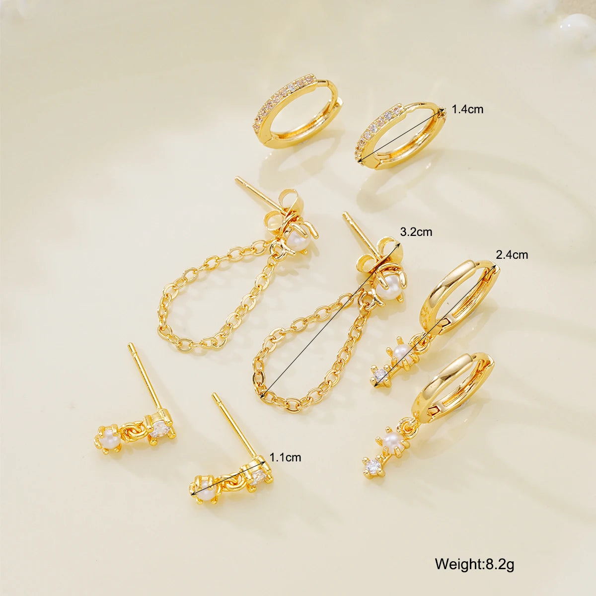 4 Pièces Boucles d'oreilles plaqué or avec zircon pour femmes, ensemble de bijoux fantaisie en cuivre pour cartilage, piercing, cadeau pour fête et usage quotidien