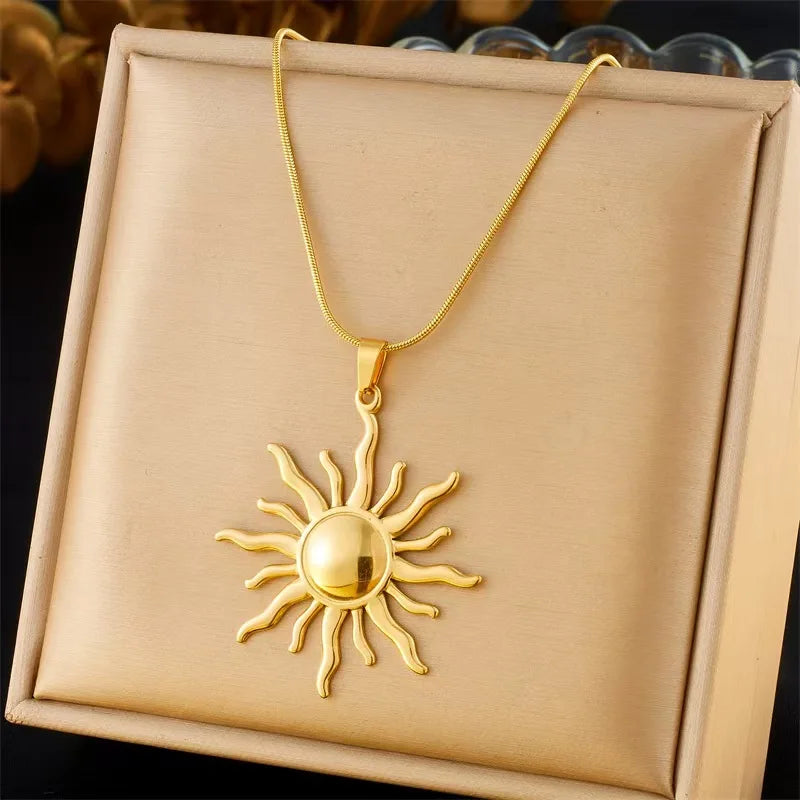 316L Stainless Steel Golden Sun Pendant Concise Choker Necklace